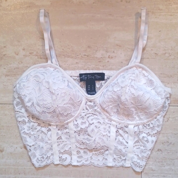 Pretty Tiny Tops White Floral Lace Crop Top - Picture 1 of 8